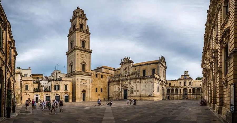 Lecce, studenti custodi dei monumenti con sei scuole